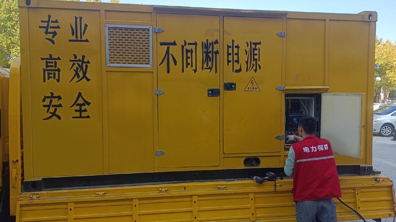 宣州柴油发电机组和UPS电源配合使用时，如何避免切换过程中的电力中断？